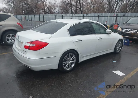 2012 Hyundai Genesis 3.8 z USA, uszkodzony, nr VIN KMHGC4DD3CU167620